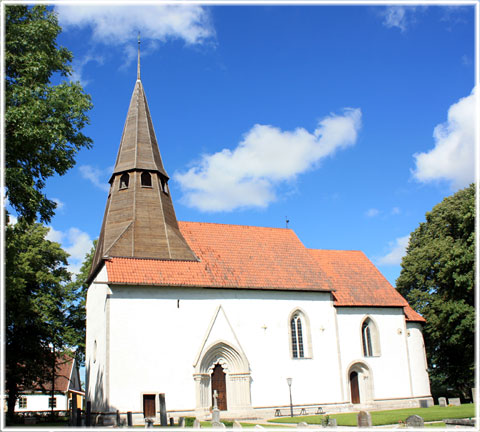 Gotland, Atlingbo kyrka - foto: Bernt Enderborg