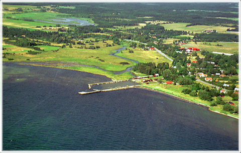 Gotland, Ett vendeltida skeppsvarv vid Paviken - foto: Björn Pettersson