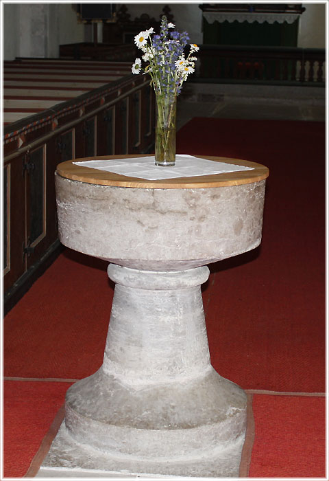 Dopfunt från 1200-talet i Bäl kyrka