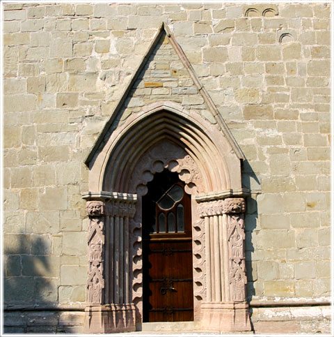 Portalen i koret på Hablingbo kyrka