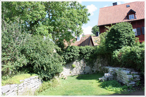 Gotland, S:ta Gertrud ruin - foto: Bernt Enderborg