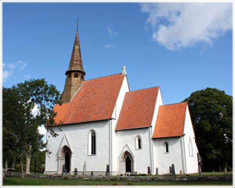Gotland, Kräklingbo kyrka - foto: Bernt Enderborg