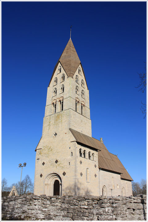 Gotland, Tingstäde kyrka - foto: Bernt Enderborg