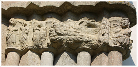 Skulpturer av Egypticus på Hablingbo kyrka
